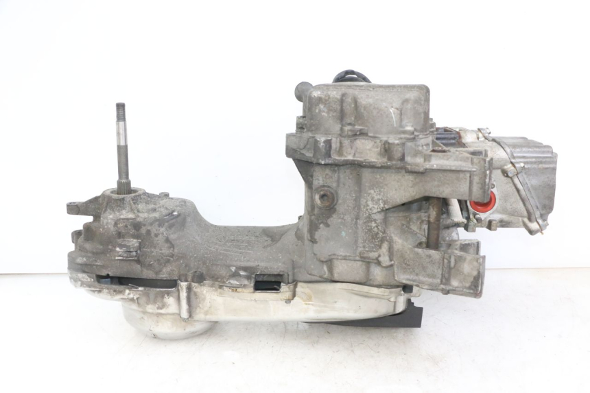 photo de MOTOR PEUGEOT SATELIS 125 (2013 - 2018) - Outro ângulo de visão