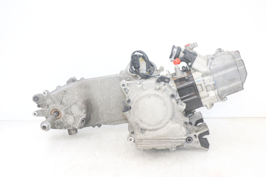 photo de MOTOR PEUGEOT SATELIS 125 (2013 - 2018) - Detalhes característicos