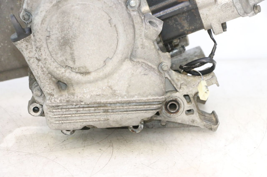 photo de MOTOR PEUGEOT SATELIS 125 (2013 - 2018) - Detalhes característicos
