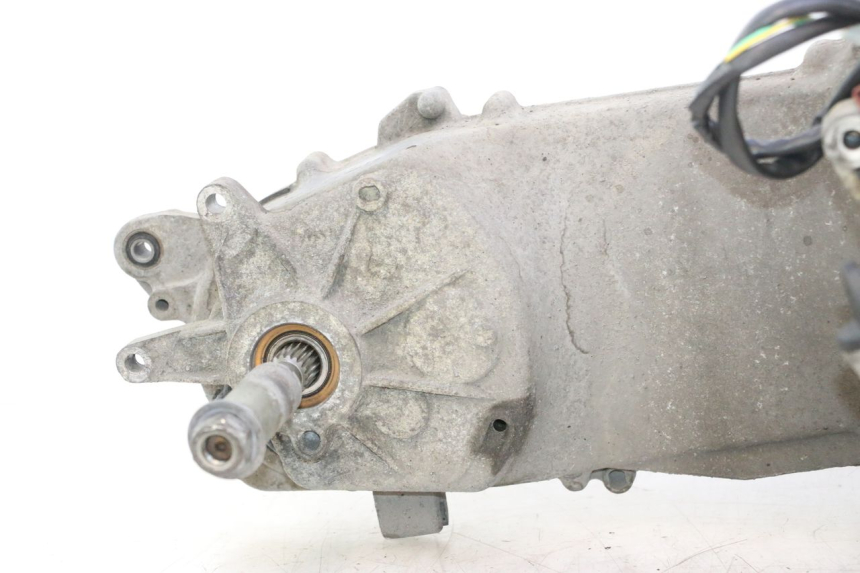 photo de MOTOR PEUGEOT SATELIS 125 (2013 - 2018) - Vista de perto