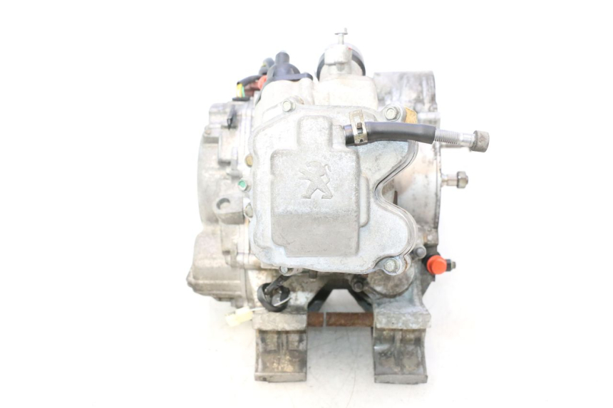 photo de MOTOR PEUGEOT SATELIS 125 (2013 - 2018) - Ângulo alternativo