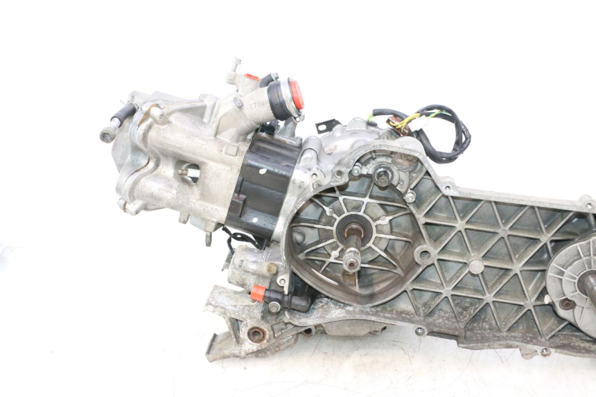 photo de MOTOR PEUGEOT SATELIS 125 (2013 - 2018) - Zoom do estado de desgaste