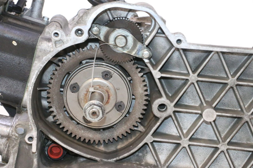 photo de MOTOR PEUGEOT SATELIS 125 (2013 - 2018) - Pontos de fixação