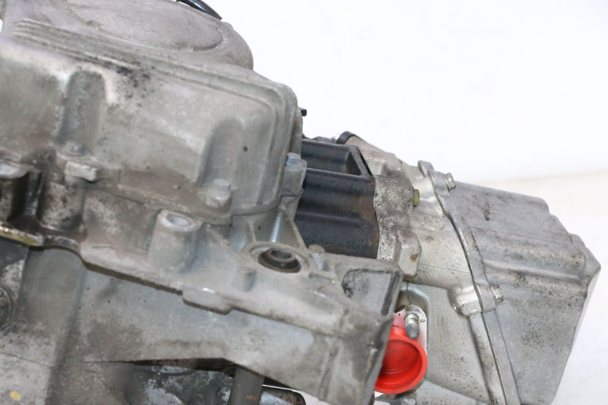 photo de MOTOR PEUGEOT SATELIS 125 (2013 - 2018) - Outro ângulo de visão