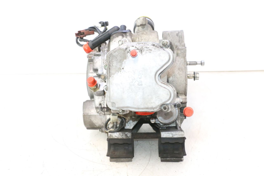 photo de MOTOR PEUGEOT SATELIS 125 (2006 - 2009) - Pontos de fixação