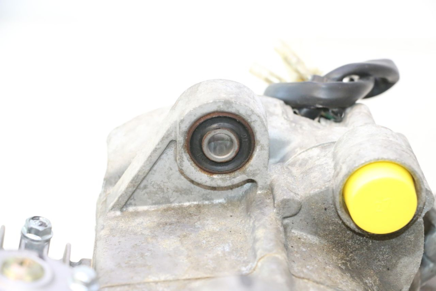 photo de MOTOR FYM SCOOTERONE 125 (2006 - 2008) - Outro ângulo de visão