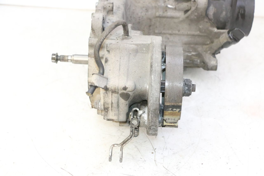 photo de MOTOR HONDA SCV LEAD 100 (2003 - 2007) - Detalhes característicos
