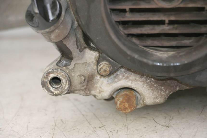 photo de MOTOR HONDA SCV LEAD 100 (2003 - 2007) - Outro ângulo de visão