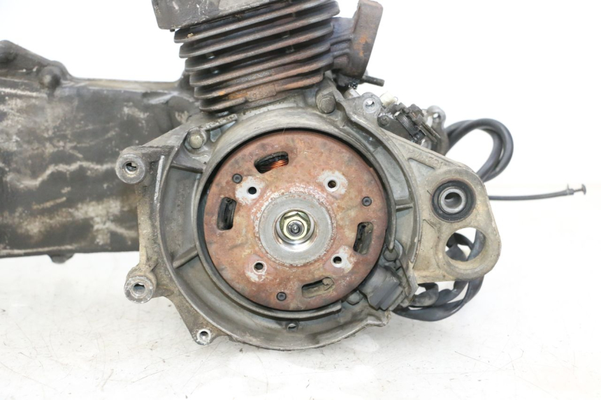 photo de MOTOR PEUGEOT SPEEDAKE 50 (1995 - 1997) - Vista de perto