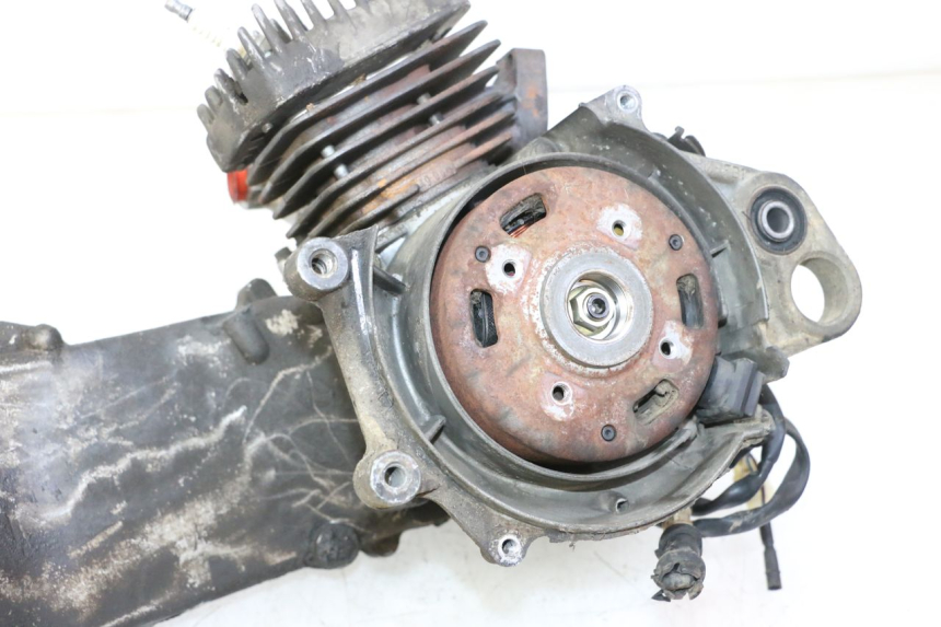 photo de MOTOR PEUGEOT SPEEDAKE 50 (1995 - 1997) - Zoom do estado de desgaste