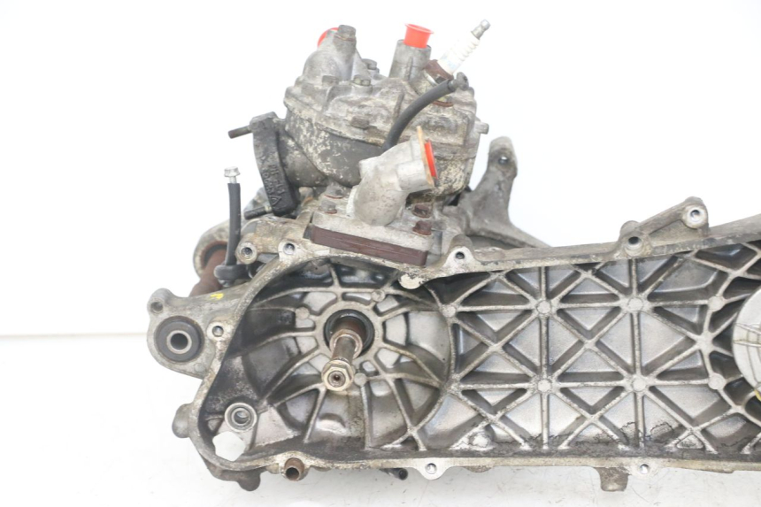 photo de MOTOR PEUGEOT SPEEDFIGHT 2 LC 50 (2000 - 2009) - Detalhes característicos
