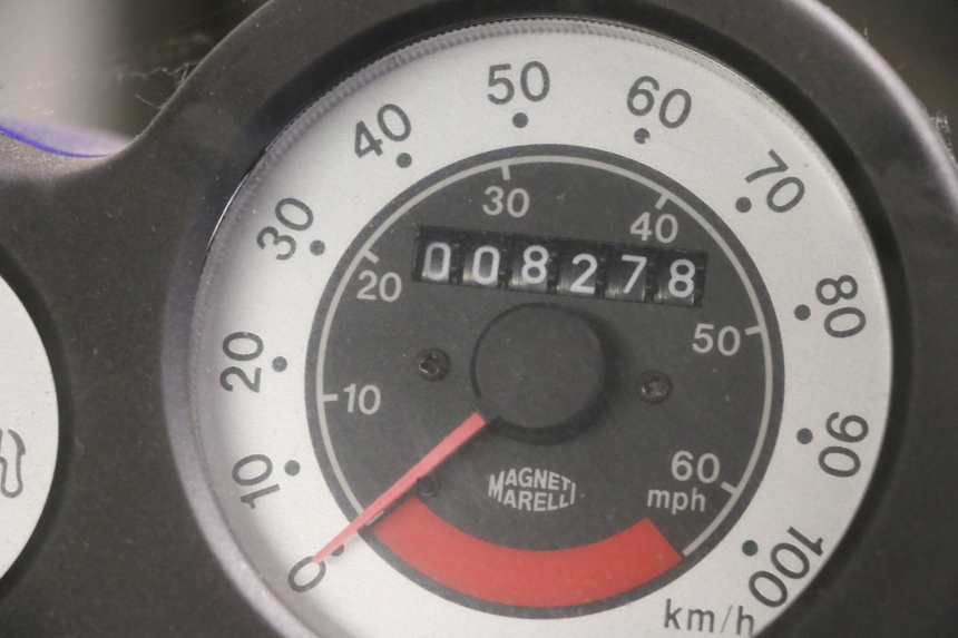 photo de MOTOR PEUGEOT SPEEDFIGHT 2 LC 50 (2000 - 2009) - Vista principal