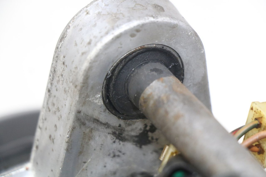 photo de MOTOR PEUGEOT SPEEDFIGHT 3 AIR 50 (2009 - 2015) - Outro ângulo de visão