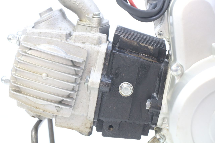 photo de MOTOR CHINESE QUAD SPEEDY DELUXE 125 - Ângulo alternativo