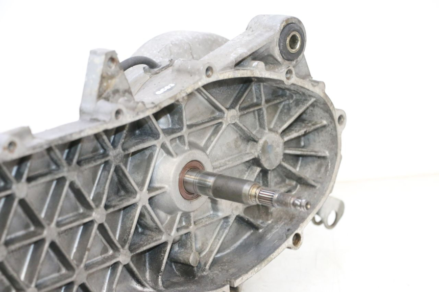 photo de MOTOR APRILIA SR MOTARD 50 (2012 - 2018) - Ampliação dos componentes
