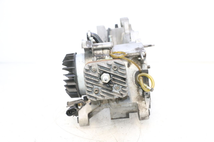 photo de MOTOR APRILIA SR MOTARD 50 (2012 - 2018) - Vista de perto