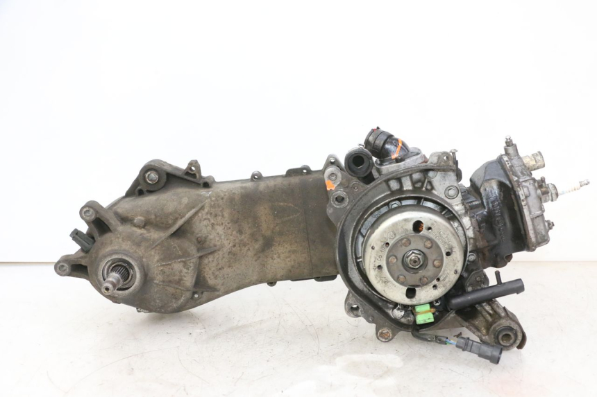 photo de MOTOR APRILIA SR R 2T LC 50 (2018 - 2021) - Vista de perfil