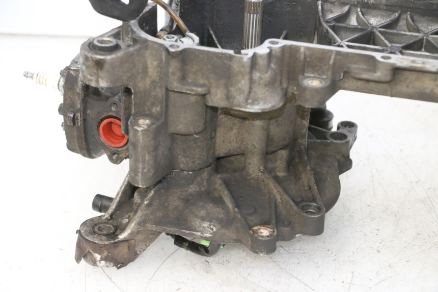 photo de MOTOR APRILIA SR R 2T LC 50 (2018 - 2021) - Estado da superfície