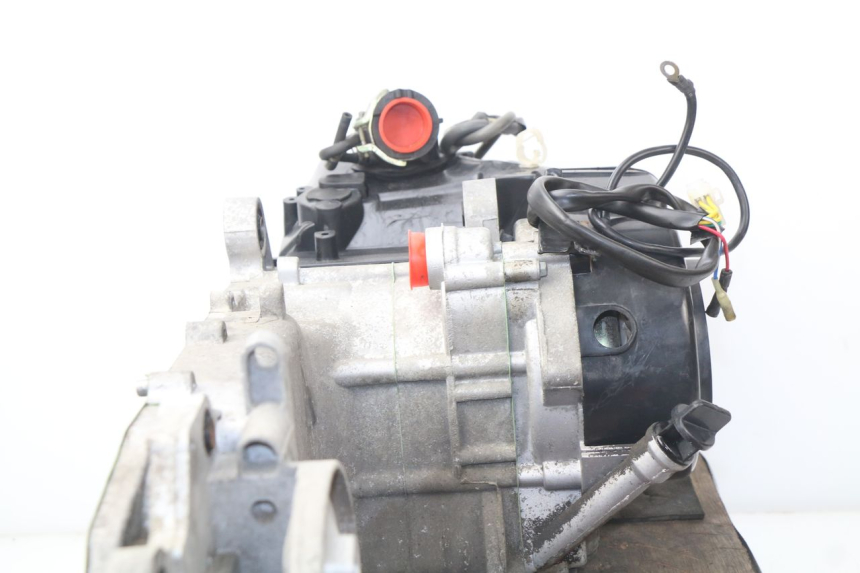 photo de MOTOR RAZZO STEED 125 (2012 - 2018) - Detalhes característicos