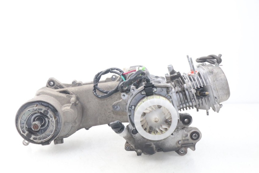 photo de MOTOR FYM STRADA 50 (2007 - 2014) - Detalhes característicos