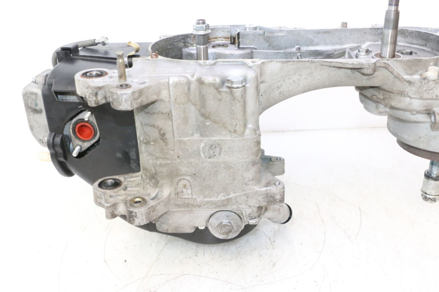 photo de MOTOR VASTRO STREET S 50 (2016 - 2021) - Zoom do estado de desgaste