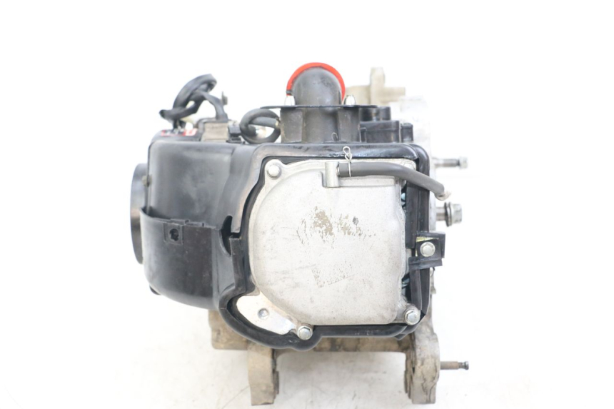 photo de MOTOR VASTRO STREET X 4T 50 (2016 - 2021) - Ampliação dos componentes