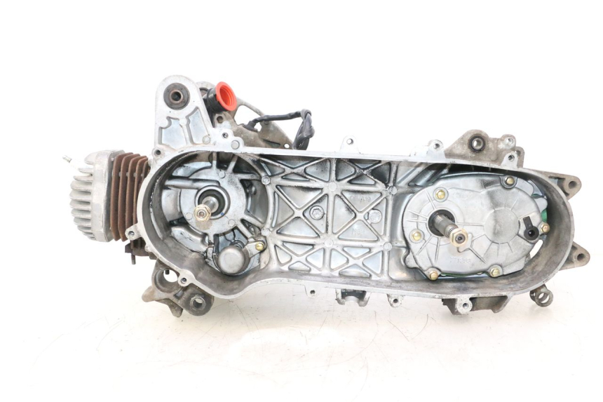 photo de MOTOR PEUGEOT STREETZONE NAKED 2T 50 (2014 - 2018) - Vista principal