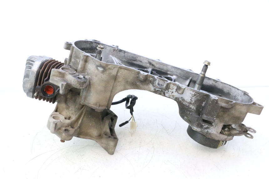 photo de MOTOR PEUGEOT STREETZONE NAKED 2T 50 (2014 - 2018) - Vista geral