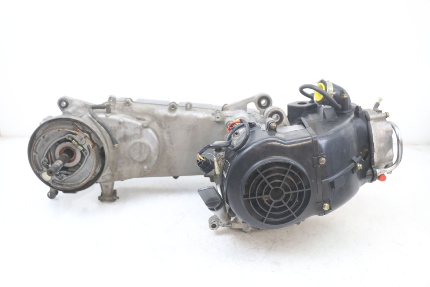 photo de MOTOR KYMCO SUPER 8 125 (2008 - 2015) - Vista geral