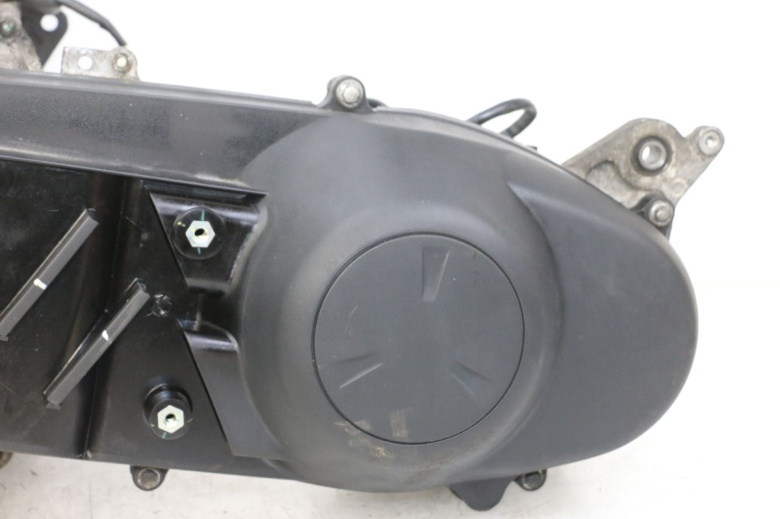 photo de MOTOR SUZUKI BURGMAN 125 (2018 - 2021) - Vista de perto