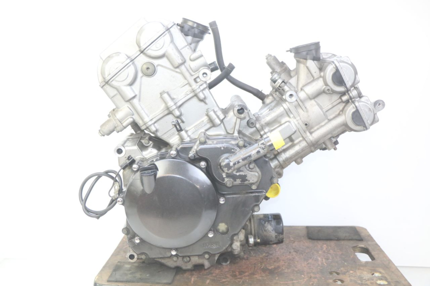 photo de MOTOR SUZUKI SV S 650 (1999 - 2002) - Pontos de fixação