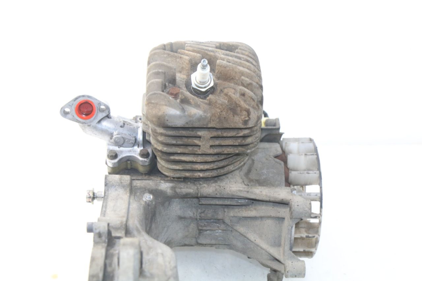 photo de MOTOR PEUGEOT SV 80 (1993 - 1997) - Detalhes característicos
