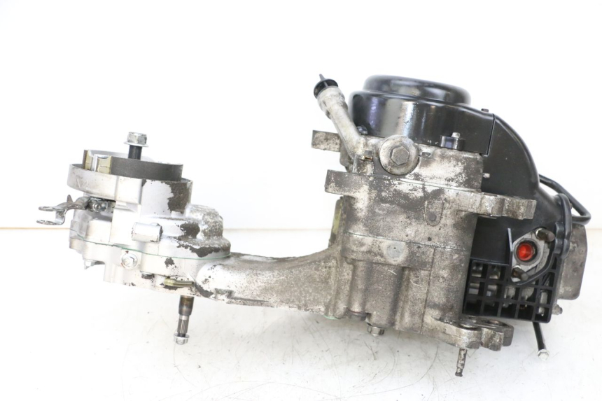 photo de MOTOR NECO TEMPO 4T 50 (2022 - 2026) - Estado da superfície