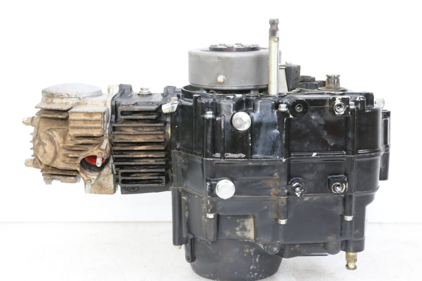 photo de MOTOR NITRO MOTORS THUNDER 125 - Vista de perto