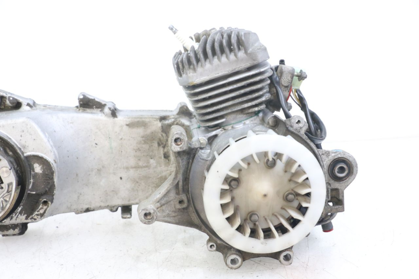 photo de MOTOR PEUGEOT TKR TREKKER FURIOUS 50 (2005 - 2014) - Vista de perto