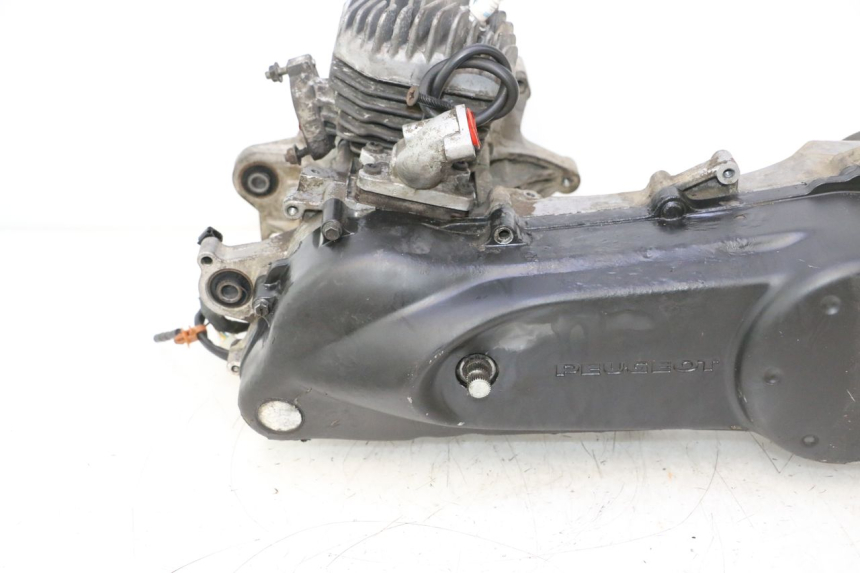 photo de MOTOR PEUGEOT TKR TREKKER FURIOUS 50 (2005 - 2014) - Ângulo alternativo