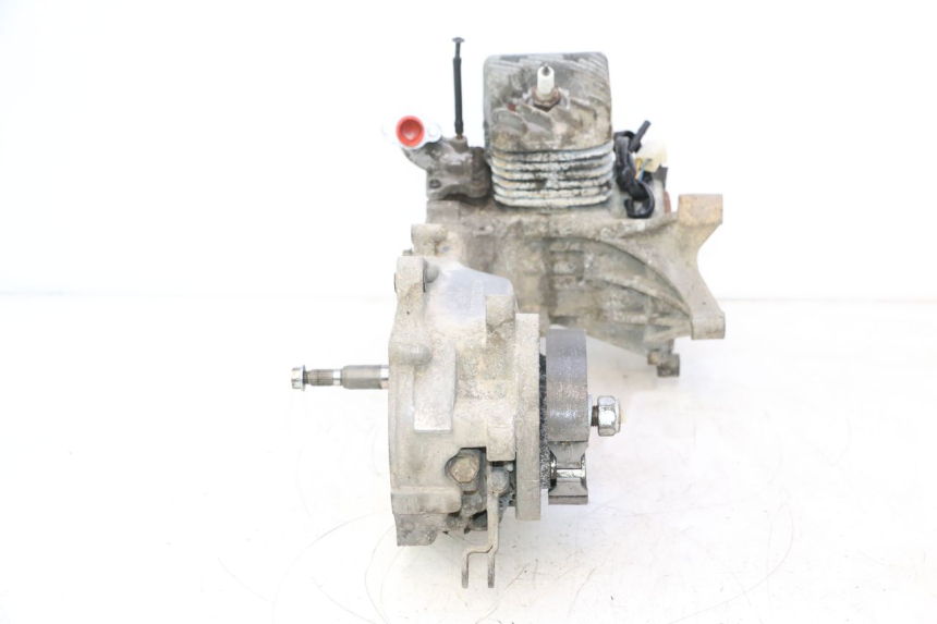 photo de MOTOR PEUGEOT TKR TREKKER FURIOUS 50 (2005 - 2014) - Detalhes característicos