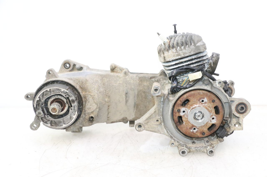 photo de MOTOR PEUGEOT TKR TREKKER FURIOUS 50 (2005 - 2014) - Ângulo alternativo