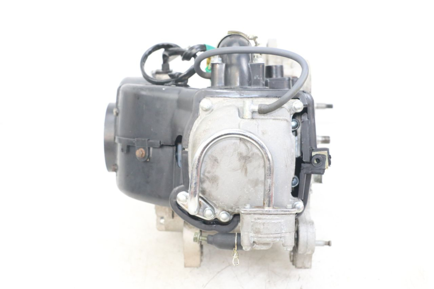 photo de MOTOR BAOTIAN TRAVEL SPIRIT 50 (2010 - 2012) - Detalhes característicos