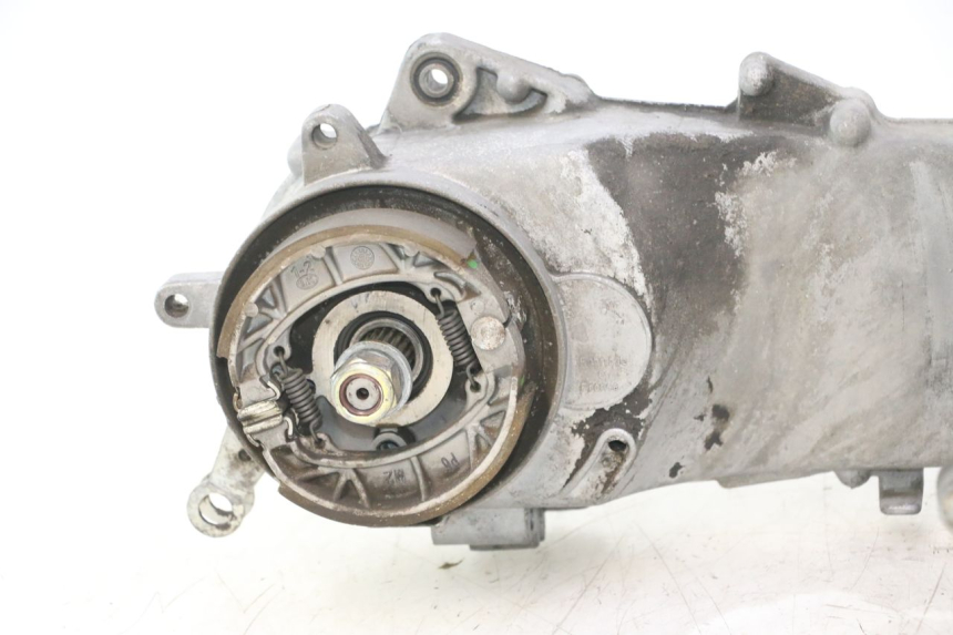 photo de MOTOR PEUGEOT TREKKER 50 (1995 - 2004) - Detalhes característicos