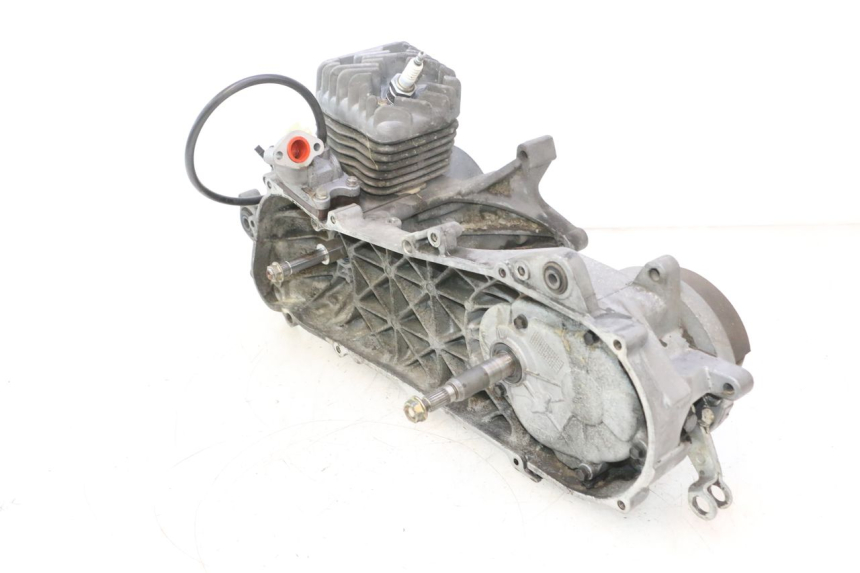 photo de MOTOR PEUGEOT TREKKER 50 (1995 - 2004) - Ângulo alternativo