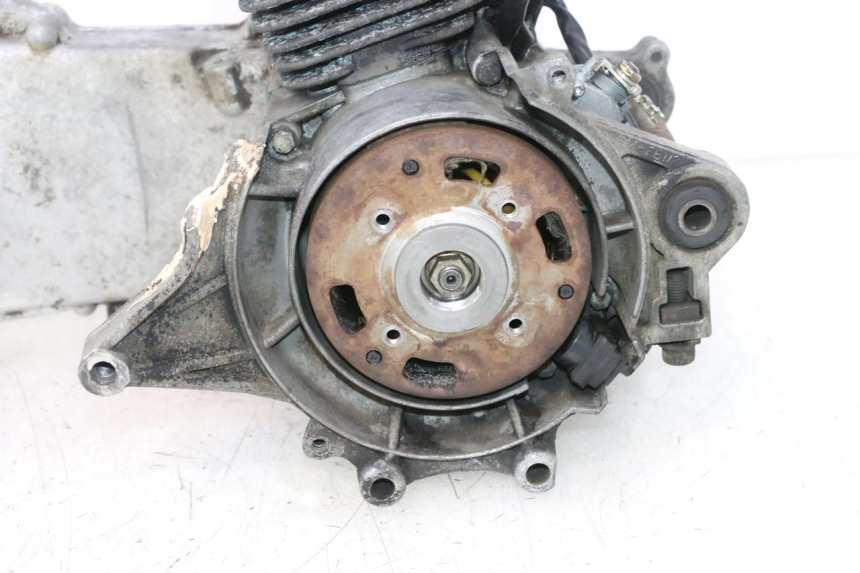 photo de MOTOR PEUGEOT TREKKER 50 (1995 - 2004) - Vista do produto
