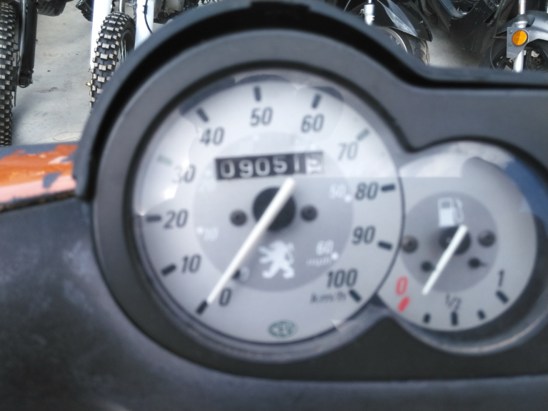 photo de MOTOR PEUGEOT TREKKER 50 (1995 - 2004) - Vista geral