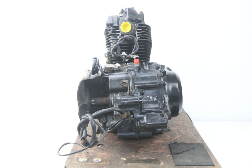 photo de MOTOR YAMAHA TW 125 (1998 - 2002) - Vista de perto