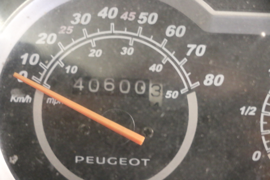 photo de MOTOR PEUGEOT TWEET 4T 50 (2014 - 2019) - Ampliação técnica