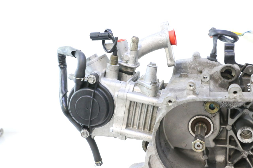 photo de MOTOR PEUGEOT TWEET 4T 50 (2018 - 2022) - Inspeção visual