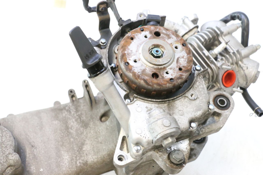 photo de MOTOR PEUGEOT TWEET 4T 50 (2018 - 2022) - Pontos de fixação