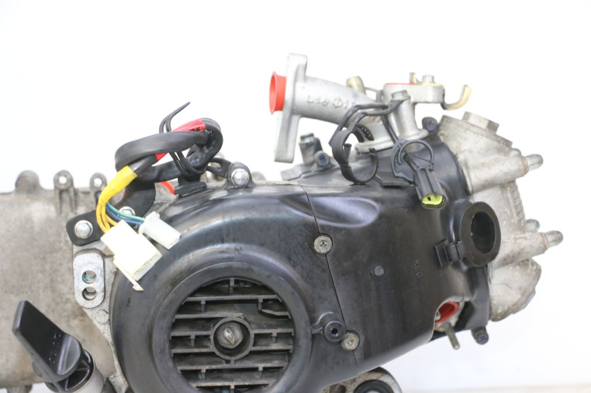 photo de MOTOR PEUGEOT TWEET PRO EFI 4T 50 (2021 - 2022) - Inspeção visual