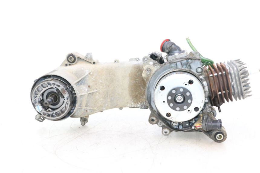 photo de MOTOR PIAGGIO TYPHOON 50 (2000 - 2009) - Ângulo alternativo