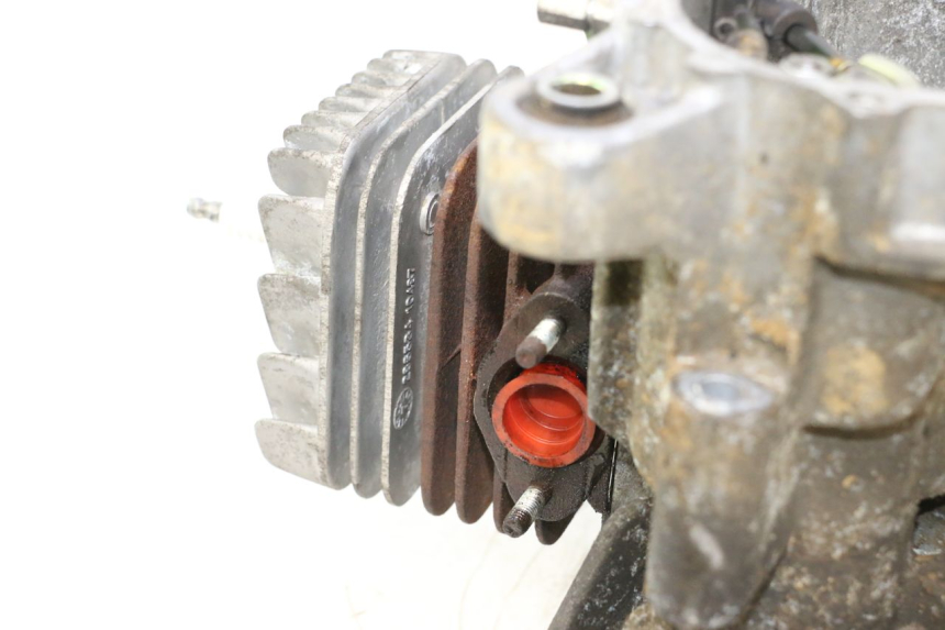 photo de MOTOR PIAGGIO TYPHOON 50 (2000 - 2009) - Outro ângulo de visão